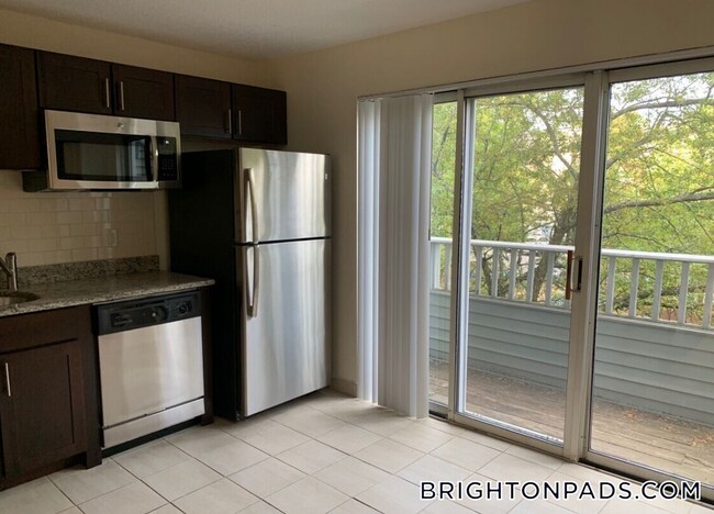 Photo - 154 N Beacon St Unit B2