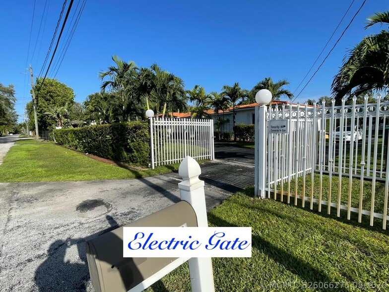 88 NE 154th St