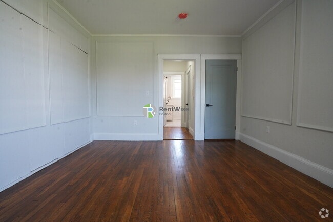 Building Photo - 840 Massachusetts Ave Rental