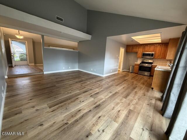 Photo - 2163 Timberlane Ave