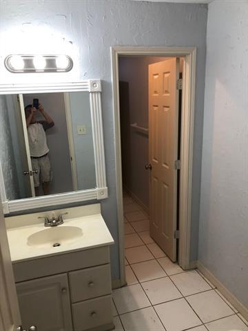 Photo - 221 Addison St