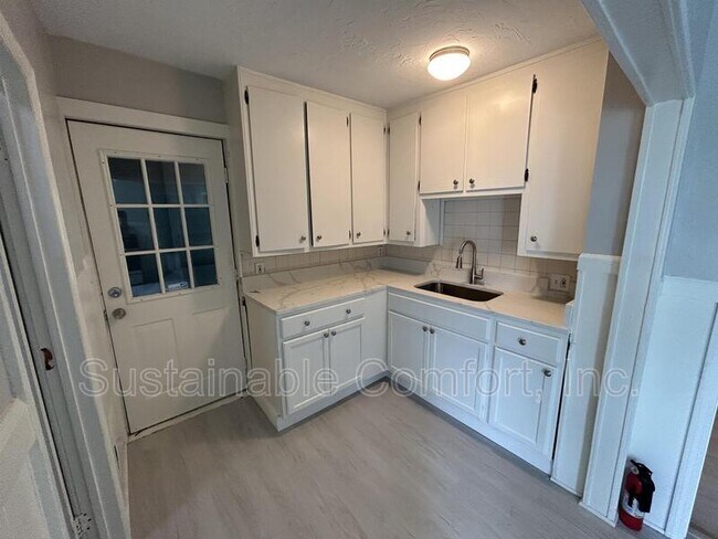 Photo - 16 Carlstad St Condo