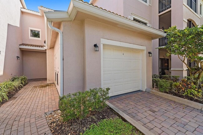 Photo - 2806 Veronia Dr Unit 103