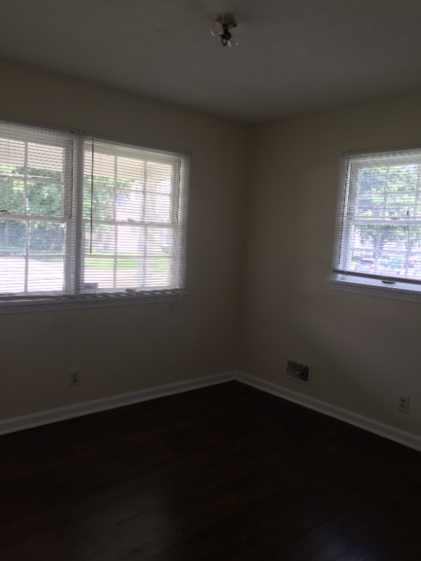 Photo - 1400 Sale Ave