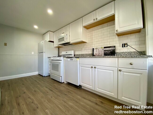 Photo - 59 Main St Unit 1