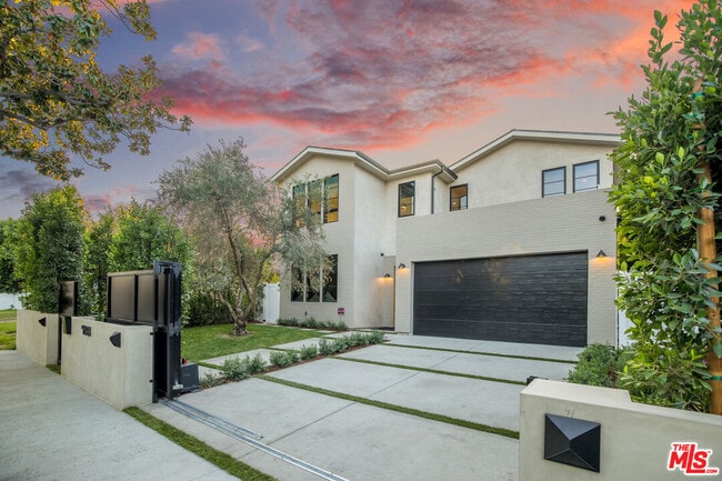 4433 Kraft Ave