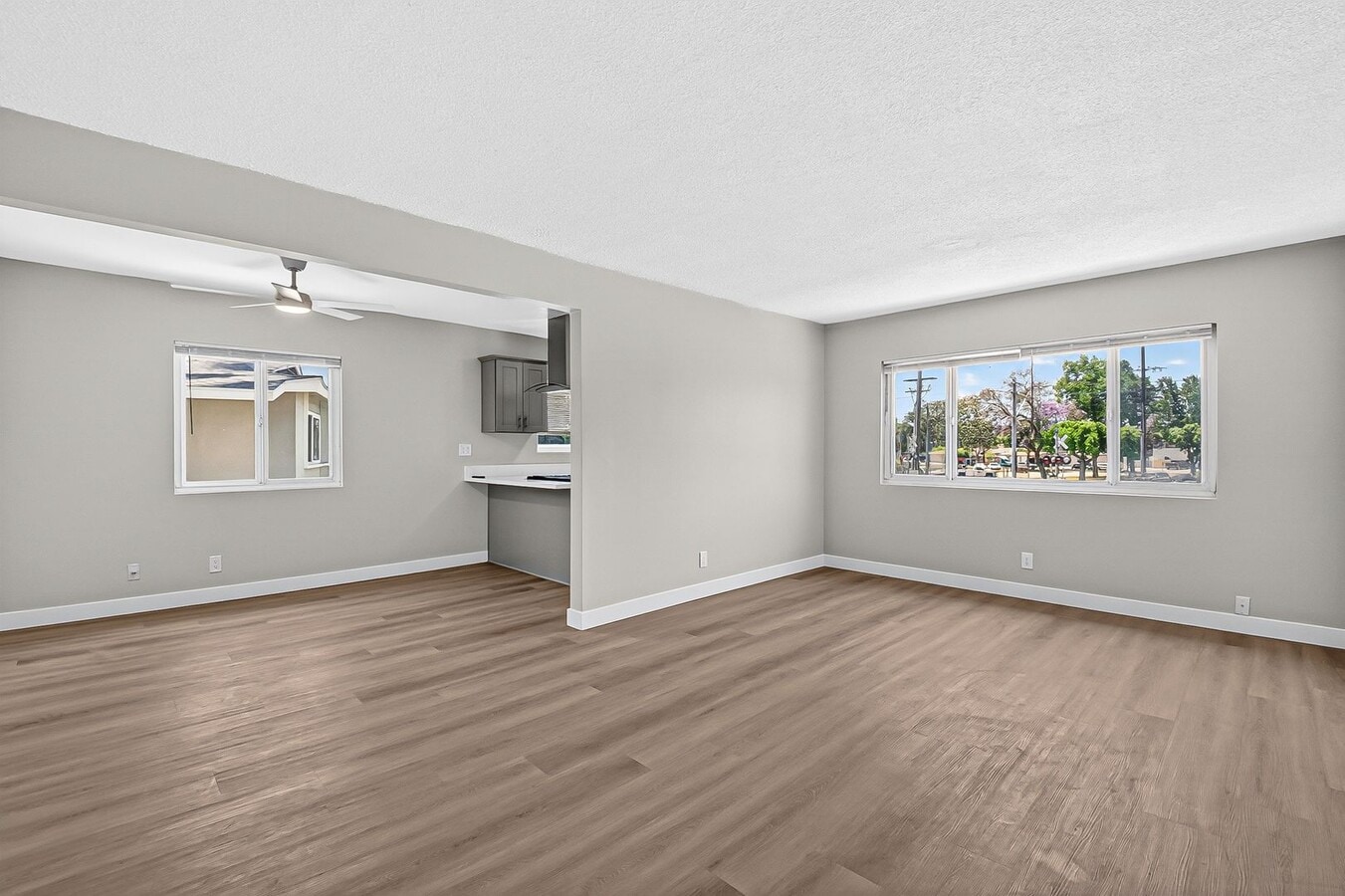 Photo - 125 E Spring St