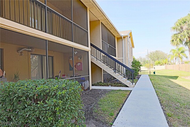 Building Photo - 5305 Summerlin Rd Unit 515 Rental
