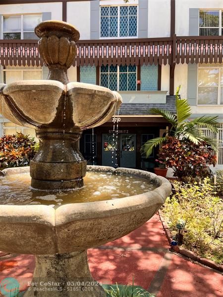 Photo - 3710 Inverrary Dr Unidad 1N