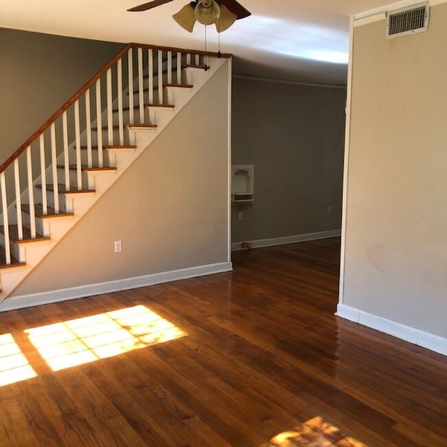 Photo - Great location in Garden District seconds from Downtown and LSU.