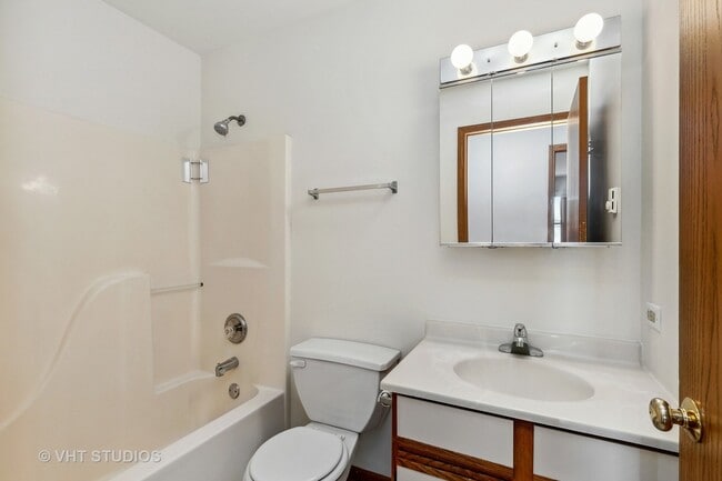 Photo - 1332 Cunat Ct Unit 3D