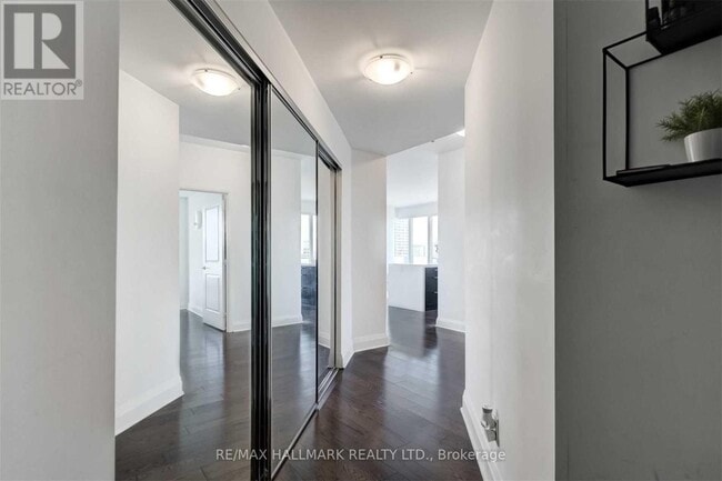 Photo - 65 St Mary St Unité 2902