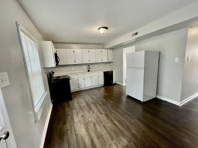 Photo - 3-Bedroom Townhome in vibrant southside Richmond