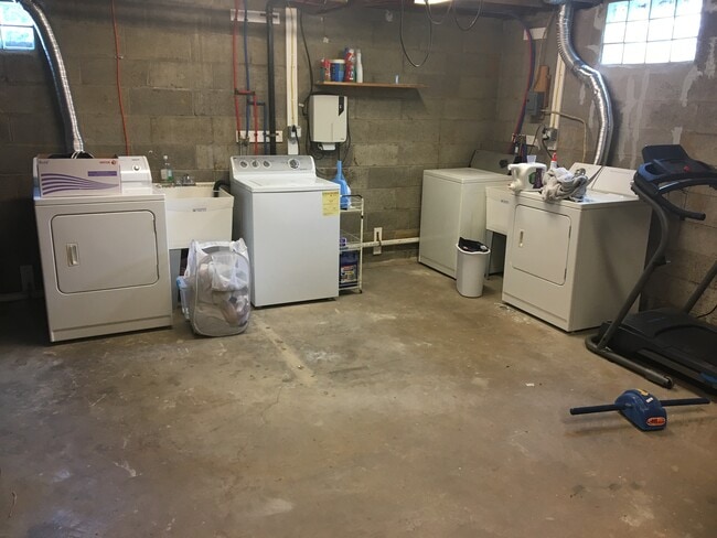 Photo - 503 N Jackson St Apartment Unit 2nd Floor