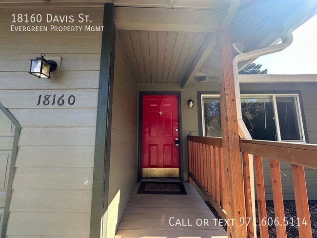 Photo - 18160 Davis St