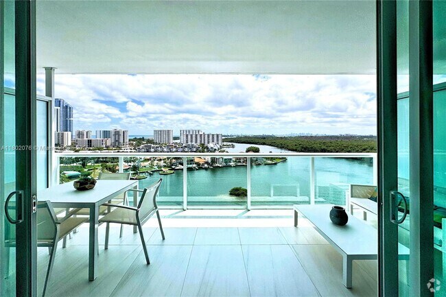 Building Photo - 400 Sunny Isles Blvd Unit 1505 Rental