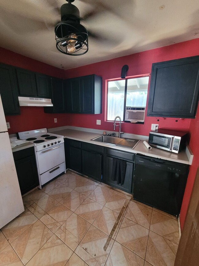 Photo - 86 Waipahe St Unit Cottage