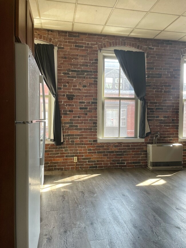 Photo - Old Port Arms