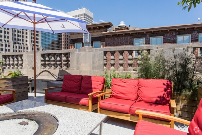 Residents can enjoy a discount at our restaurants located in the Providence G building