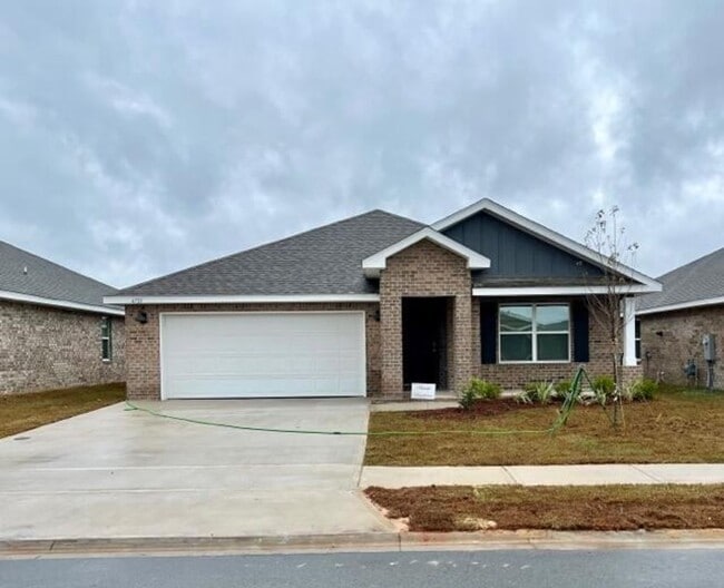 Building Photo - 4733 Airmen Dr