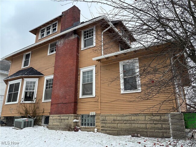 Photo - 408 S Arch Ave