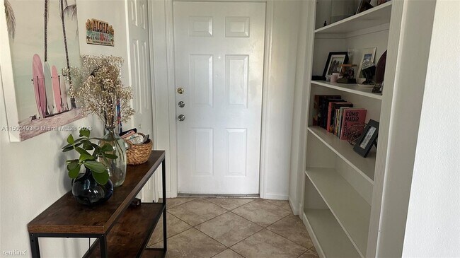 Photo - 2 br, 2 bath Condo - 3215 NE 184th St Apt ... Unit Apt 14305