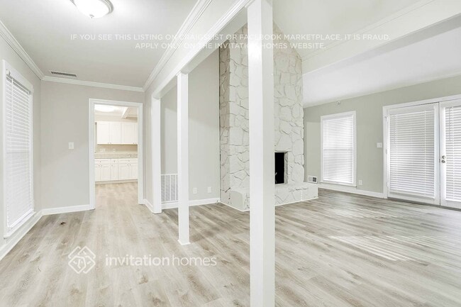 Photo - 3800 Sherbrook Ct SW