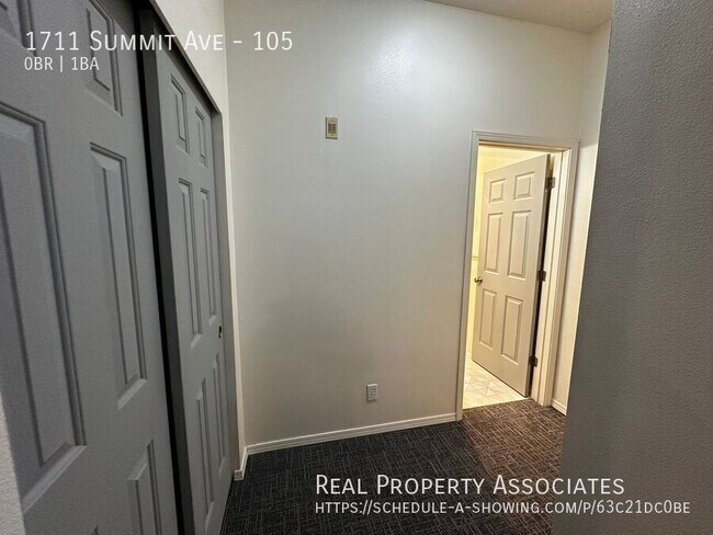 Photo - 1711 Summit Ave Unidad 105