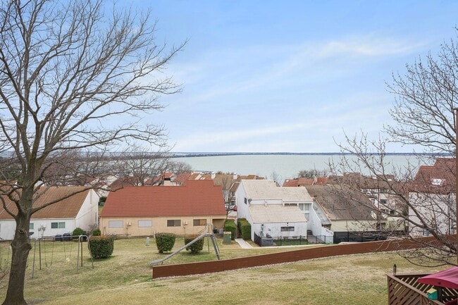 Photo - 3929 Roma Ct