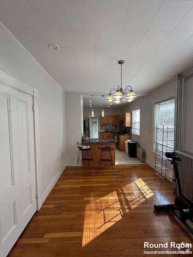 Building Photo - 384 Washington St Unit 1 Rental