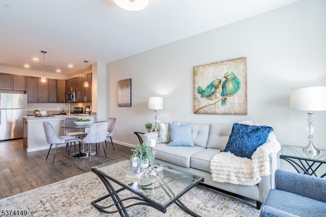 Photo - 54 N Main St Unit 413