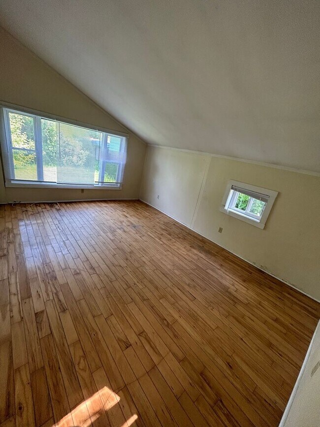 79 Chase St Unit 79 Chase St - APT B