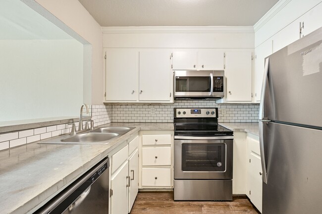 Photo - 3345 Lodgepole Cir