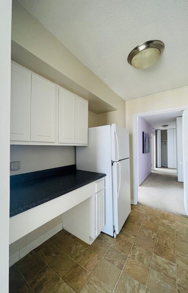 Photo - 10 E Ontario St