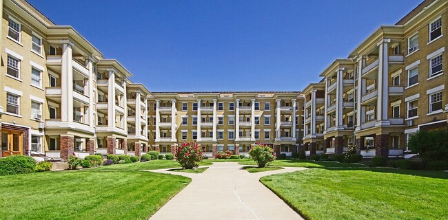 The Hillcrest Apartments - The Hillcrest Apartments