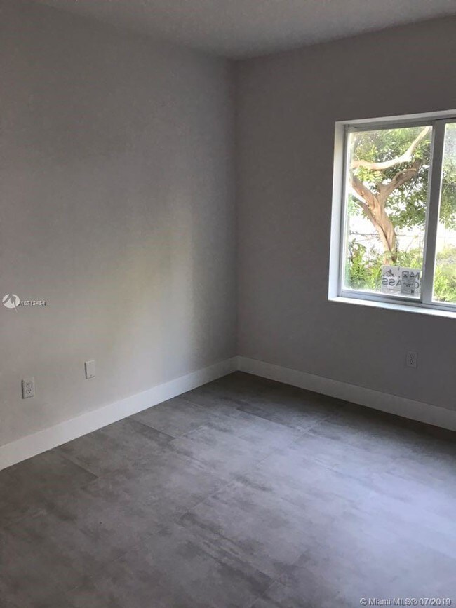 Photo - 1010 N 18th Ct Unit C