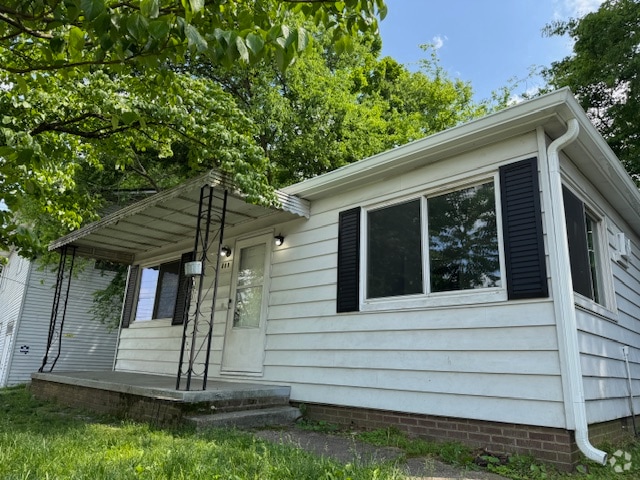 Building Photo - 409 Eastgate Rd Rental