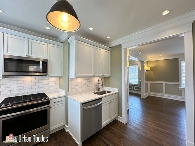 Photo - 1653 W Gregory St Unit J05W