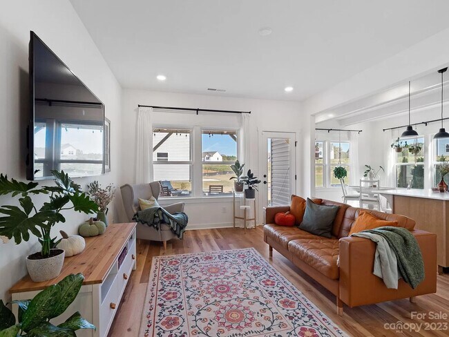 Photo - 203 Shay Crossing Rd