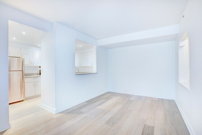 Photo - 2301 N St NW