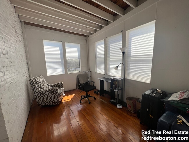 Photo - 1905 Beacon St Unit 2F