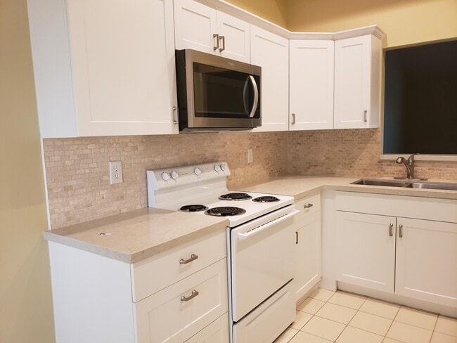Photo - 10875 Lake Front Pl