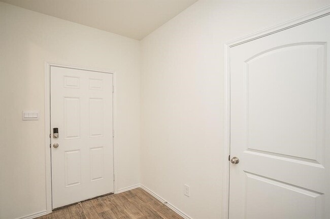 Photo - 5210 Becker Hills Ln