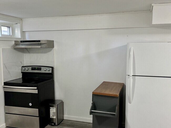 Photo - 159 Froom Crescent