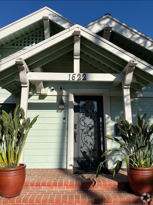 Street View - 1622 N Sierra Bonita Ave Rental