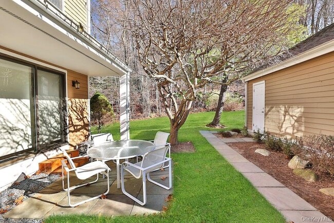 Photo - 103 Rambling Brook Rd