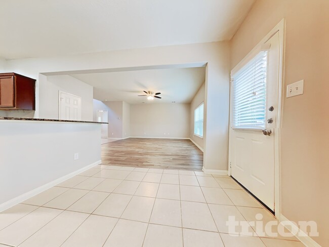 Photo - 30906 Sweetwater Cir