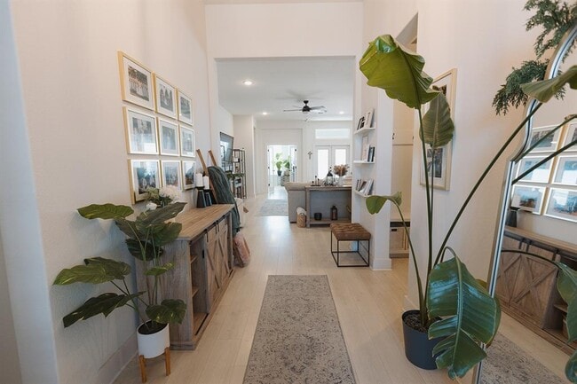 Photo - 808 Karst Cv