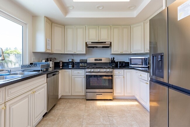 Photo - 9582 Scotstoun Dr