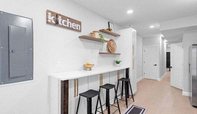 Photo - 1618 E Chase St